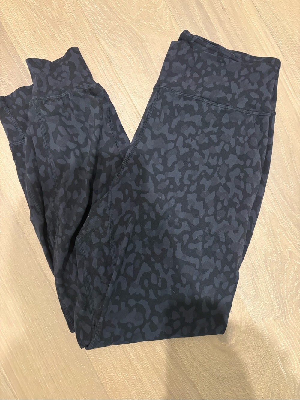 Lululemon Women's align Black Animal Print joggers